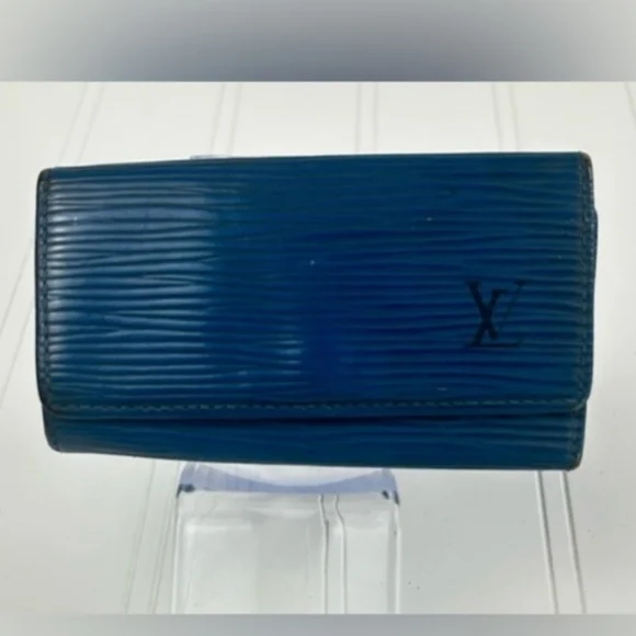 LV Epi Key Holder - Picture 7 of 7